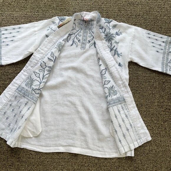 JOHNNY WAS Maike Embroidered Linen Kimono Sz SMALL Blue White Pockets New W/Tags - Picture 5 of 7